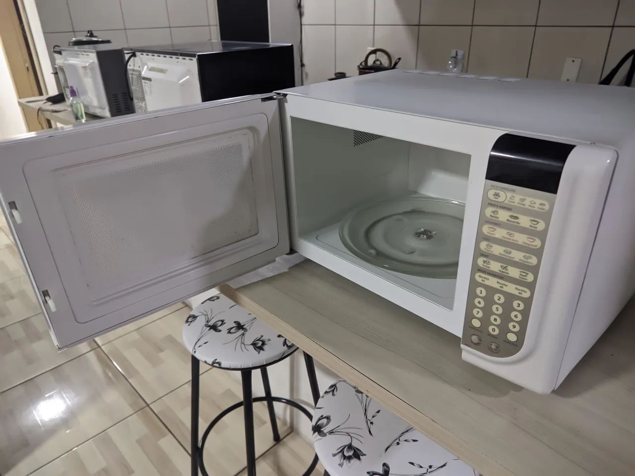 Microondas Eletrolux 31L funcionando perfeitamente. - Foto 3