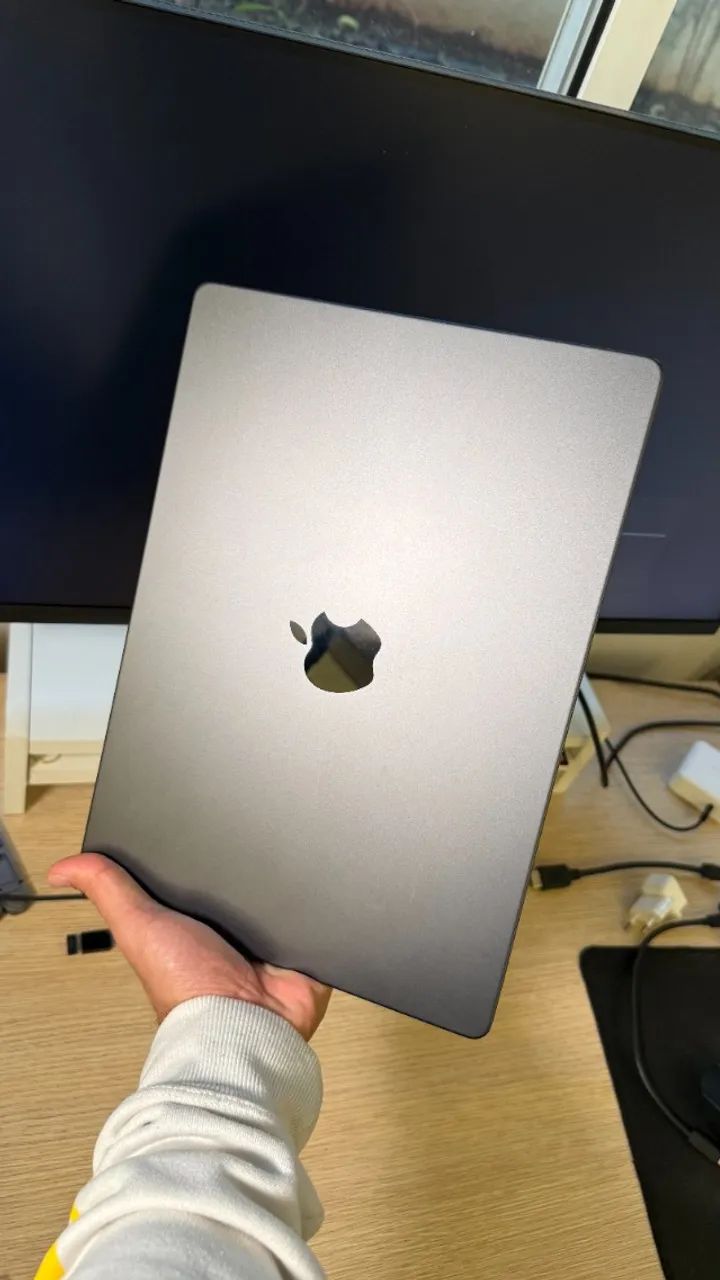 MacBook Pro M4 Pro (24GB RAM) - Chip M4 PRO - Foto 2