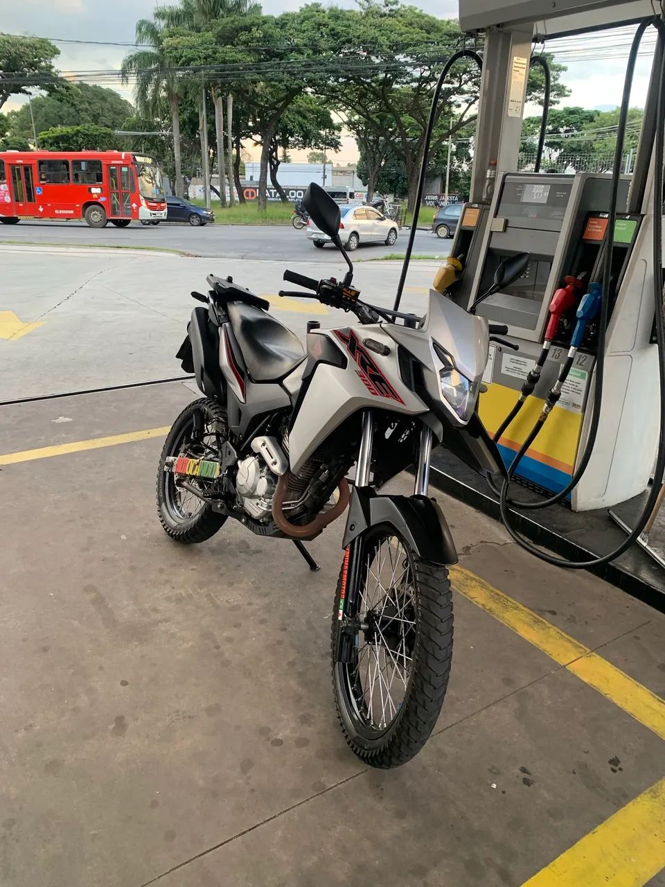Vendo ou troco , procuro xt 660  - Foto 2