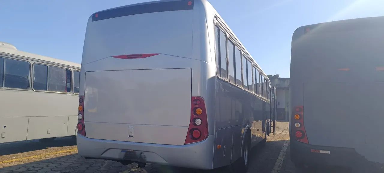 Idealler MB 1722 2011/2012 40L $180.000 - Foto 3