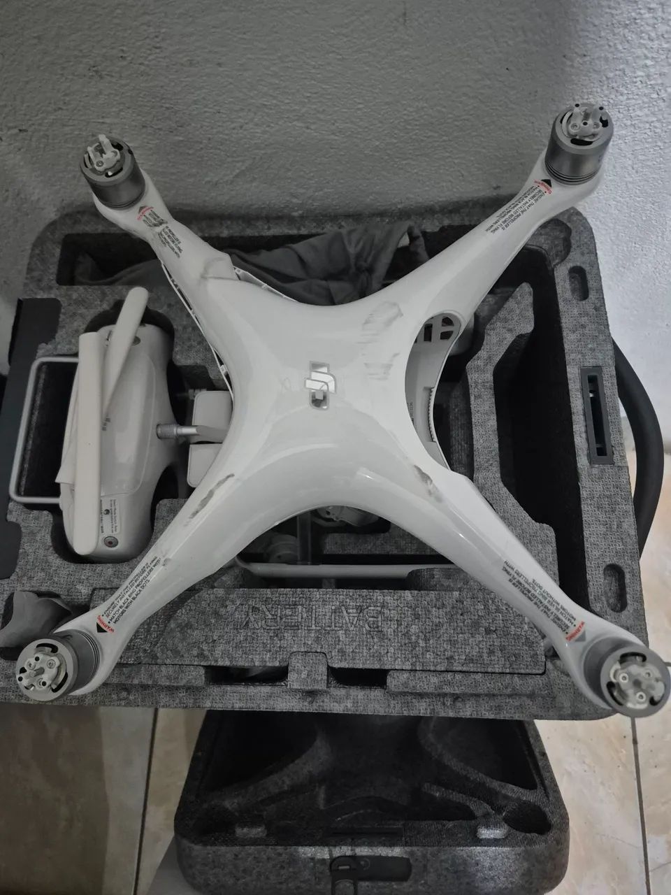 Drone dji phantom 4  - Foto 2
