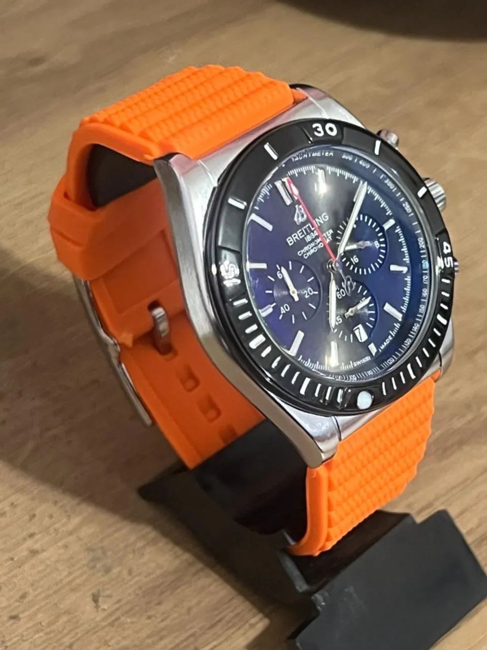 Relógio Masculino Breitling Cronógrafo Pulseira silicone laranja - Foto 2