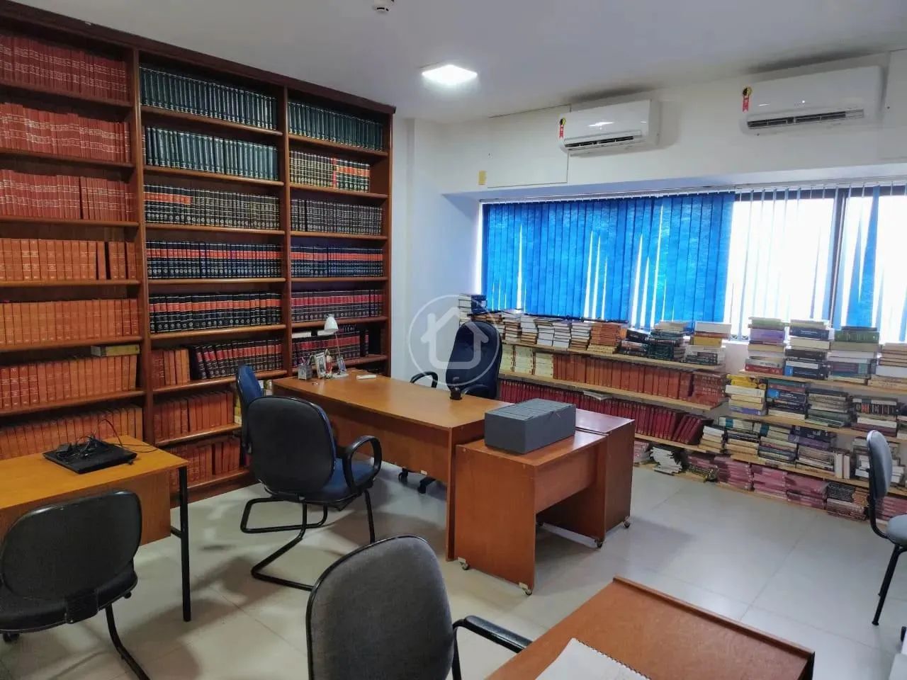 SALA COMERCIAL 39 M2 - BANHEIRO E COPA - Foto 3