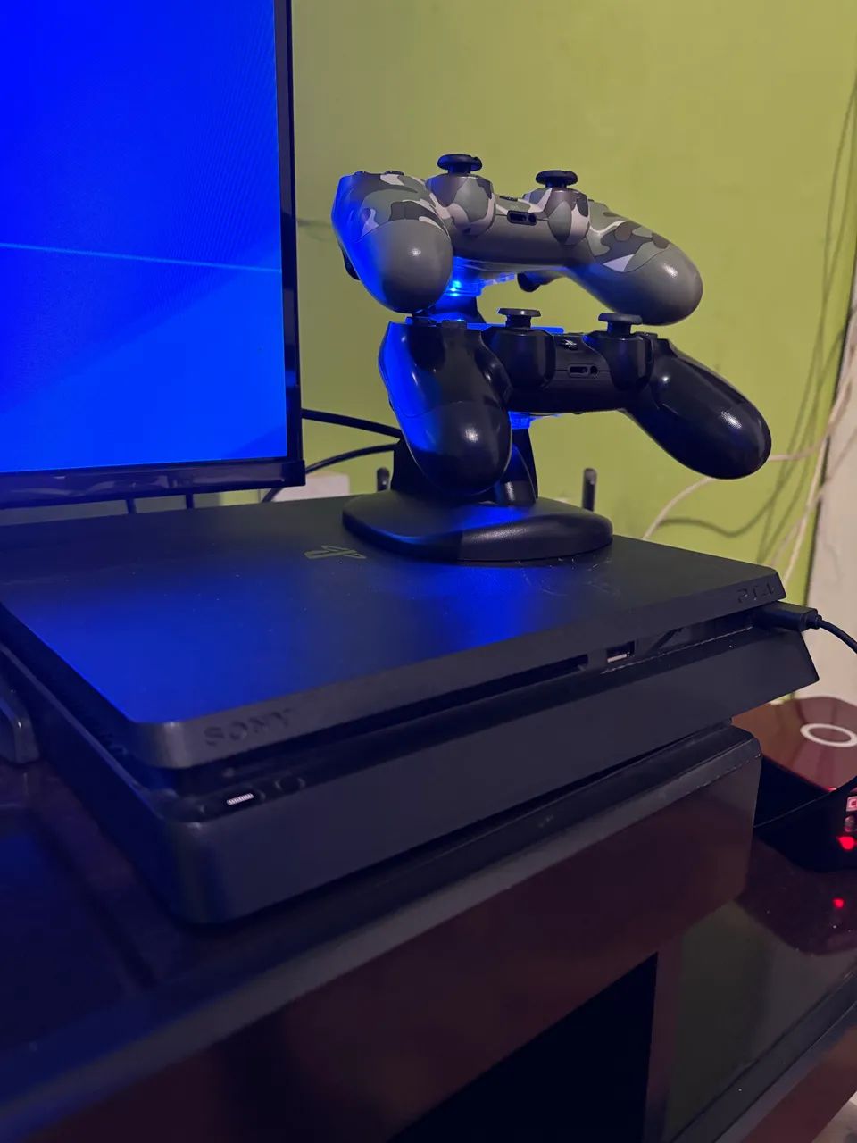 Ps4 1000gb 2 manete  - Foto 3