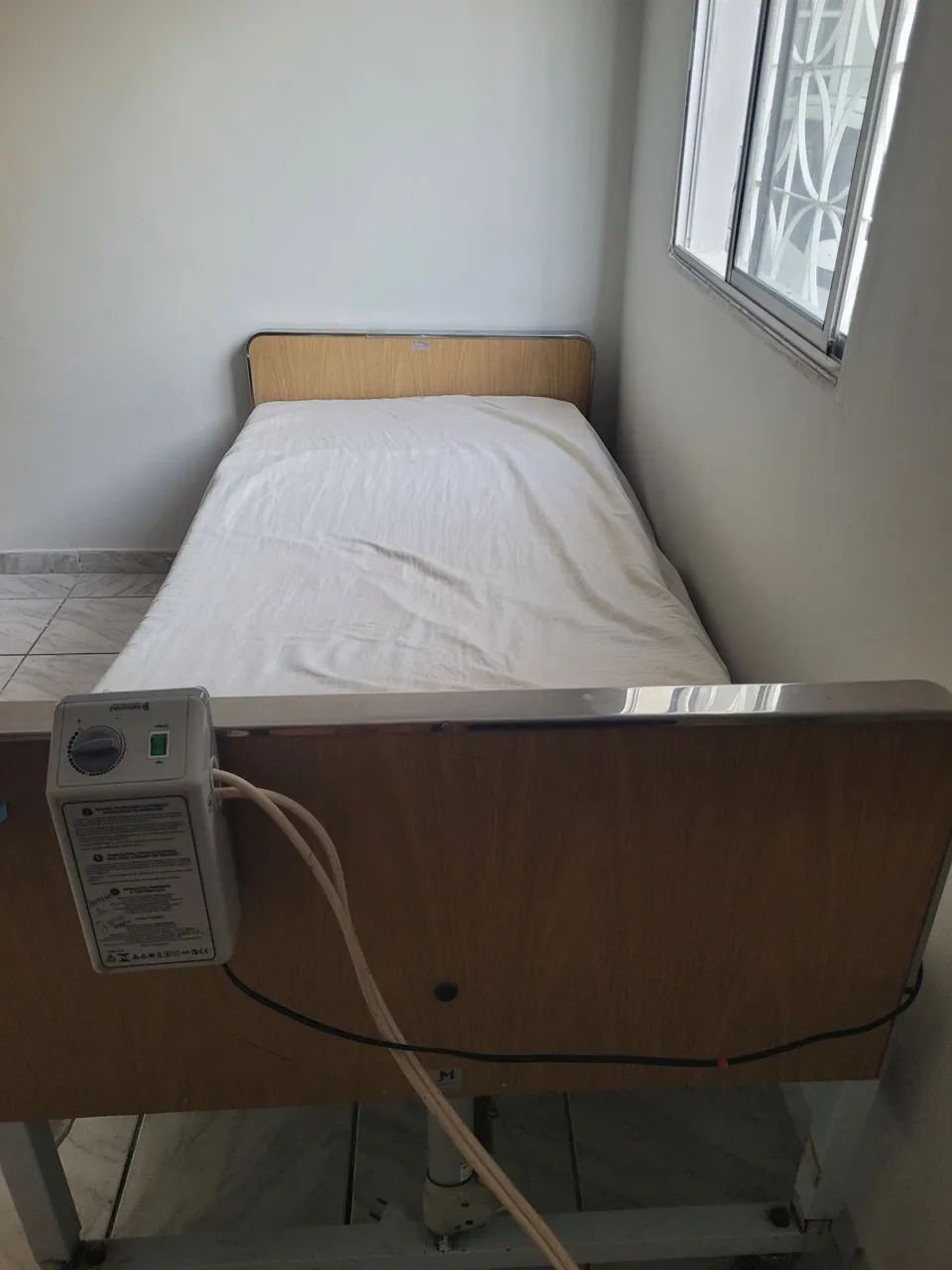 cama hospitalar cim colchão impermeável
