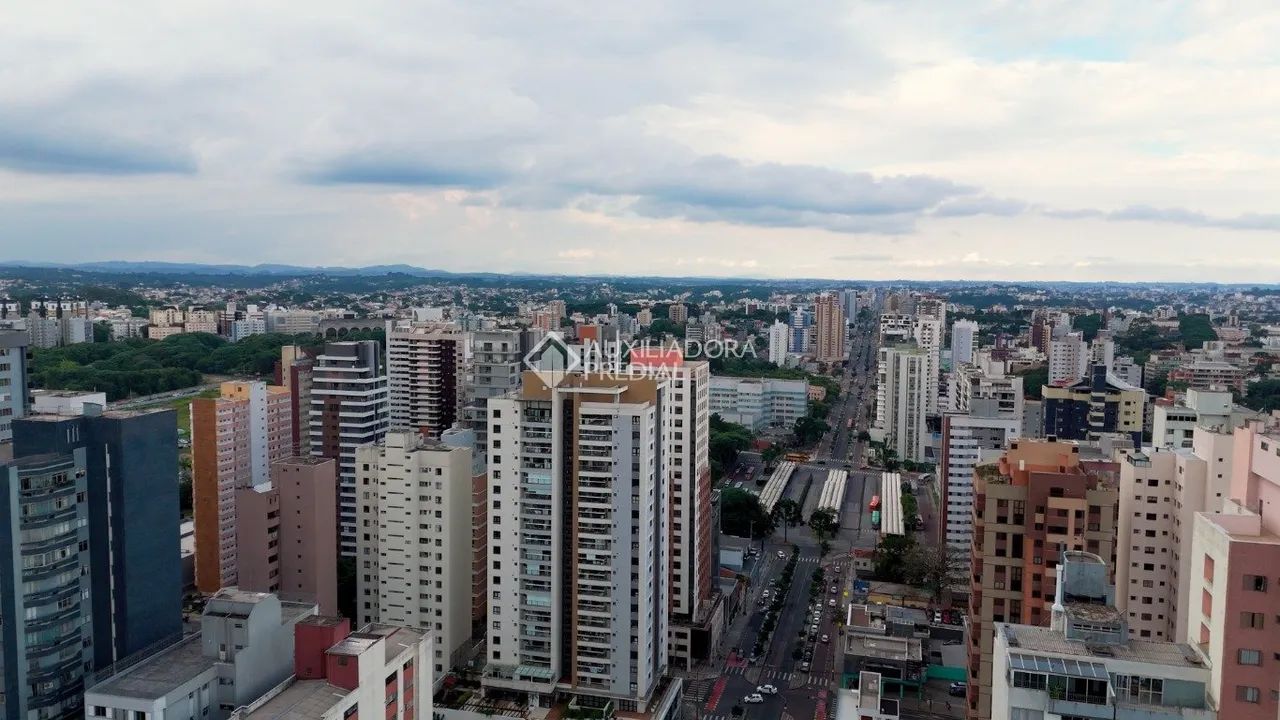 Sala Comercial de 85m² com 2 Vagas à Venda no Edifício Selfie Cabral - Foto 4