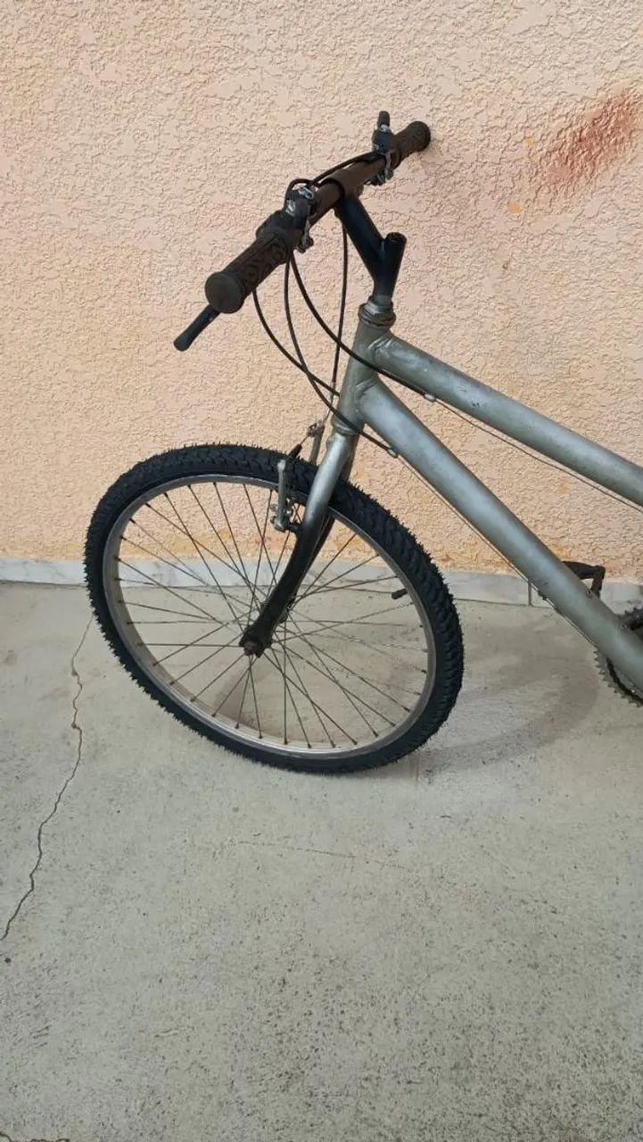 Bike aro 24 com marcha  - Foto 2