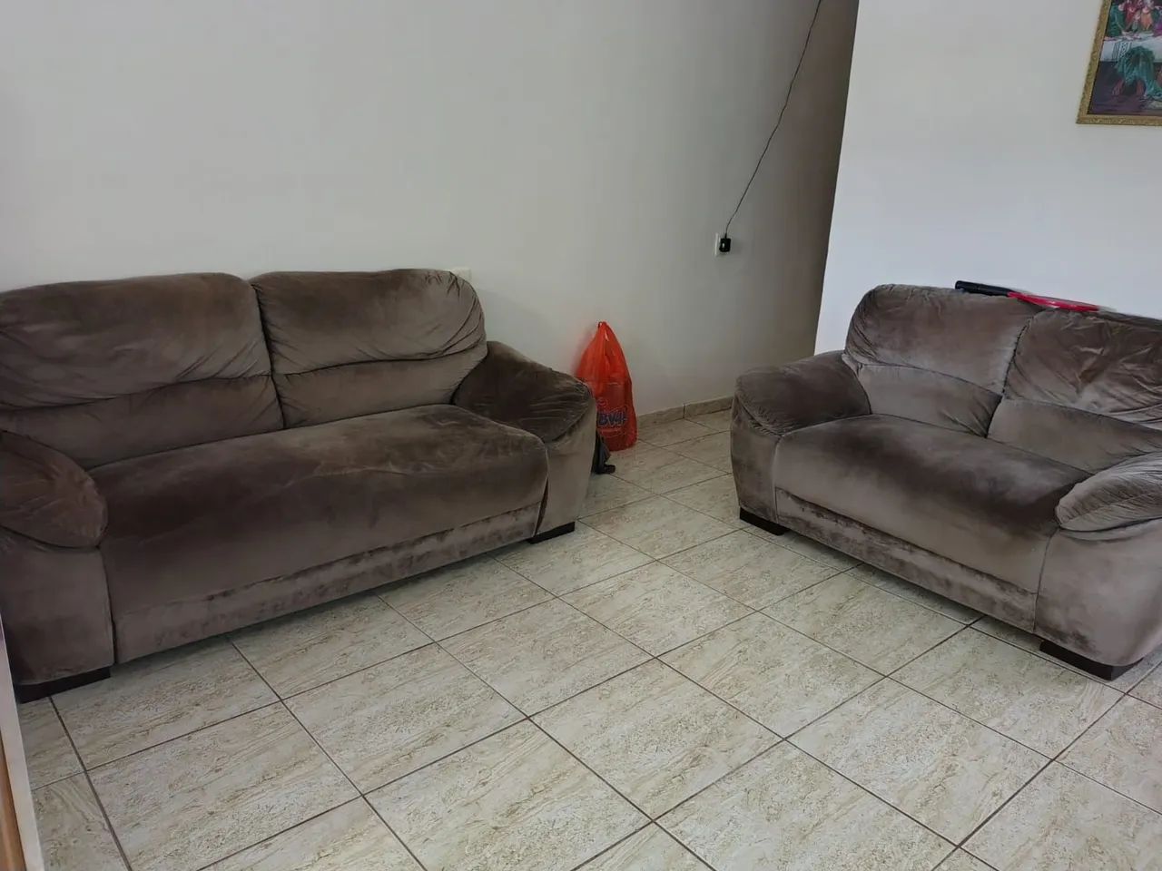 2 Sofás - 3 lugares e 2 lugares