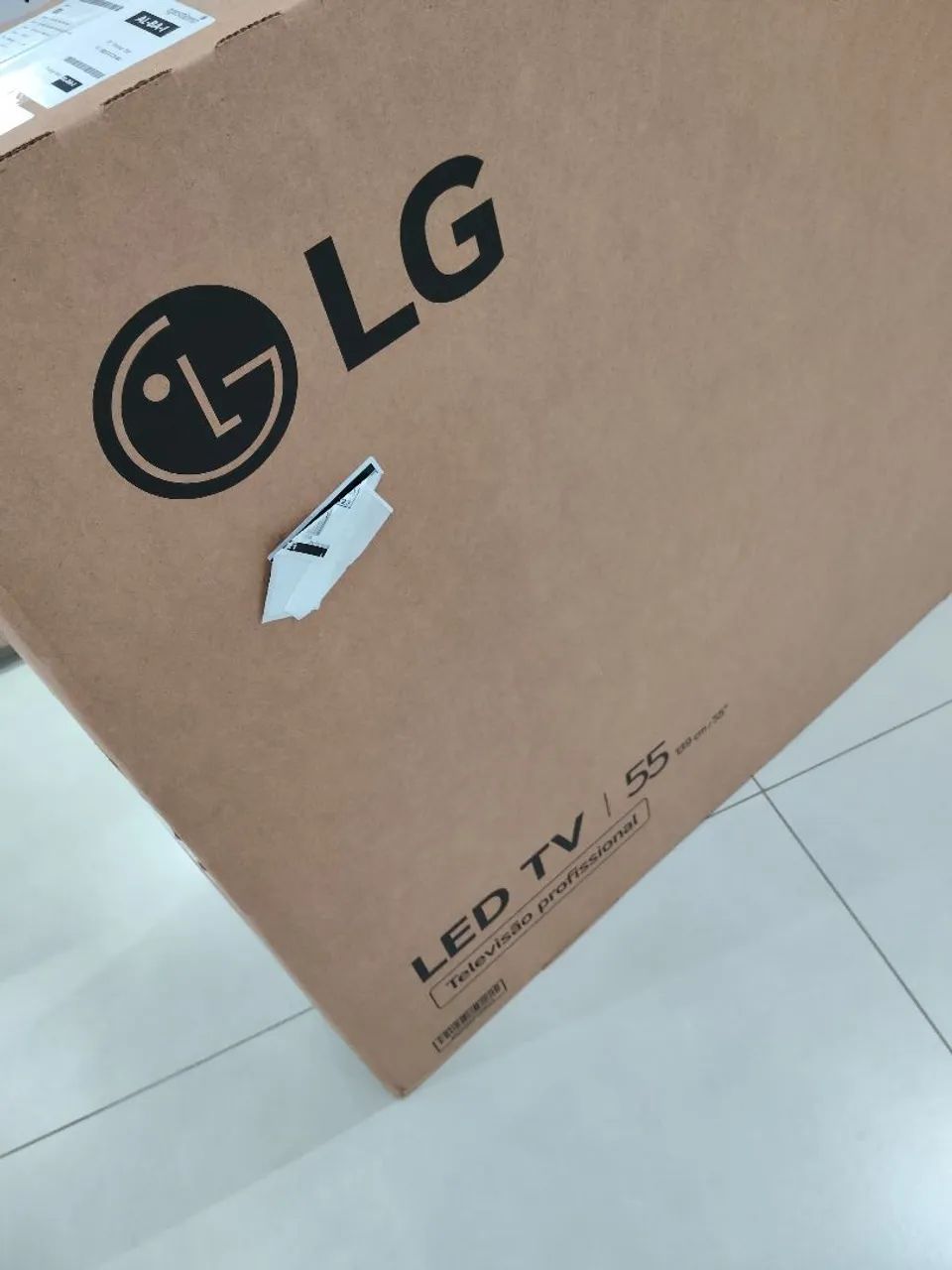 Tv LG smartv 55 polegadas zera na caixa