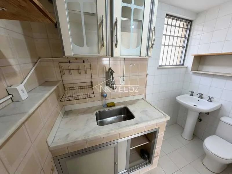 Kitnet/Conjugado : / Residencial / Botafogo