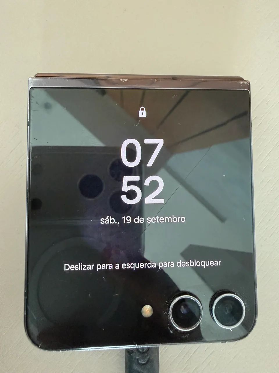 Celular Samsung Z5 flip