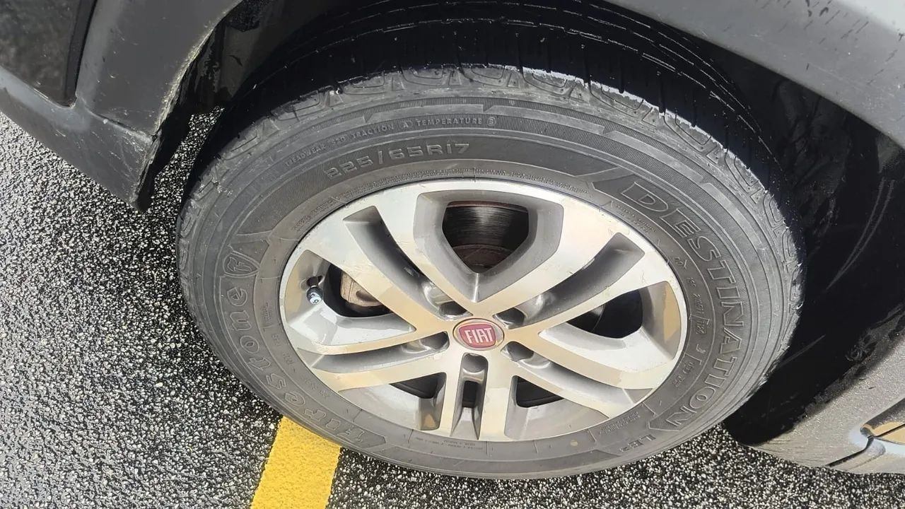 Fiat Toro Volcano 2.0 16V 4x4 TB Diesel Aut., foto 14 de 16