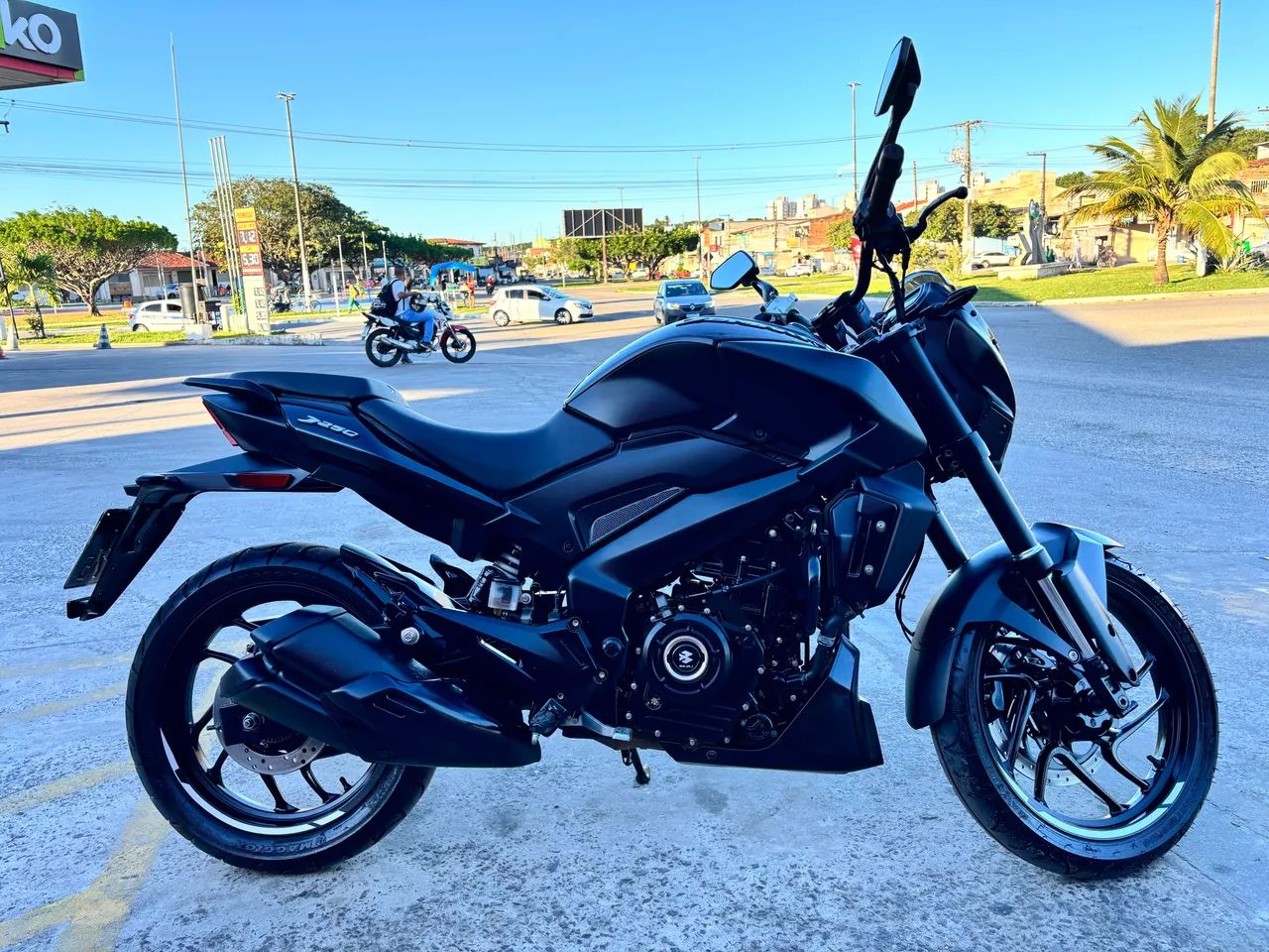 BAJAJ DOMINAR 250 - Foto 4