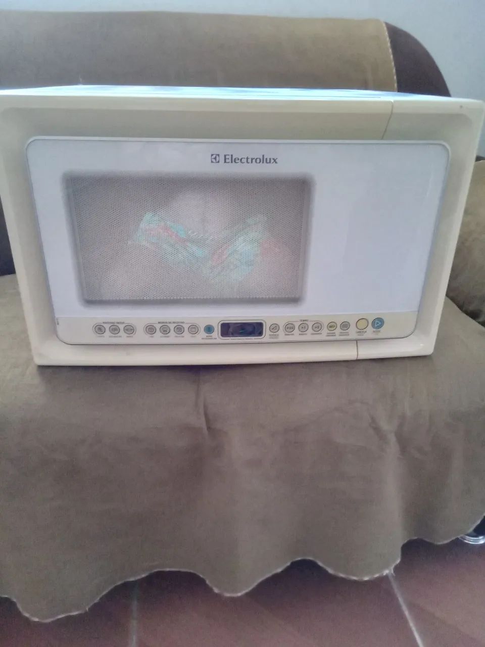 Micro-ondas Electrolux 31L funcionado perfeitamente 