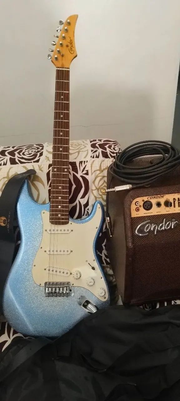 Vendo Guitarra e Cubo Condor - Foto 3