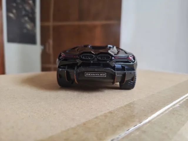 Lamborghini Revuelto 1/24 - Foto 3