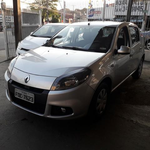 Sandero 1.0 Expression 2014 - Foto 2