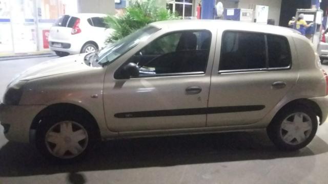 Renault Clio 2010 - Foto 3