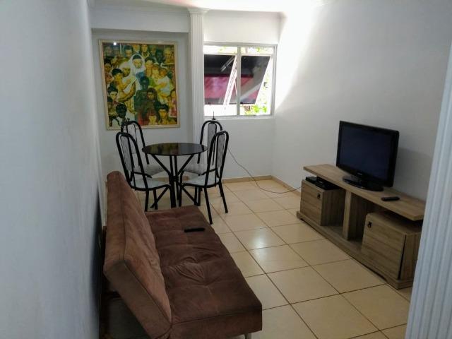 Disponível Réveillon! Edifício Carlton, Ponta Verde, 20 metros do MAR! Temporada Vem! - Foto 2