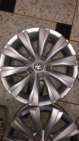 Jogo de rodas aro 15 Original VW - Foto 5