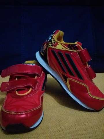 tenis adidas tamanho 22