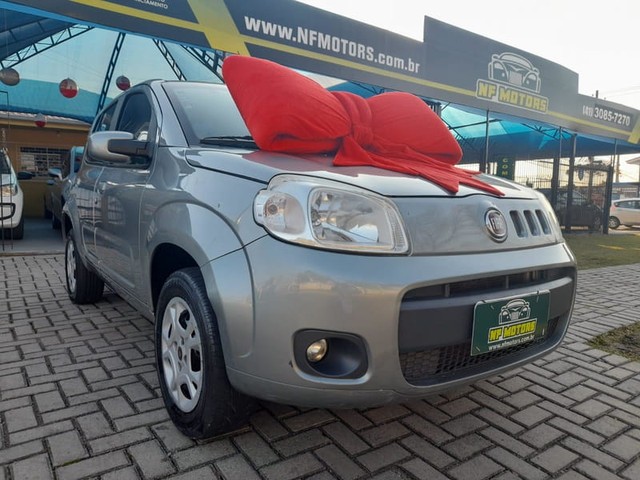 FIAT UNO 1.0 VIVACE CELEBRATION 8V 4P FLEX MANUAL