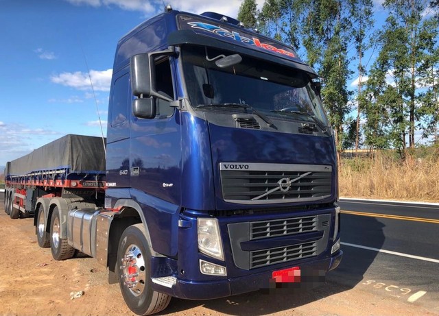 CAMINHÃO VOLVO FH 540