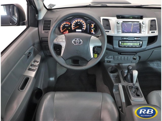 Toyota Hilux CD 4X4 SRV AUT. - Foto 8