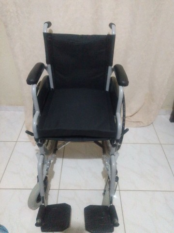 Cadeira de rodas - Foto 3