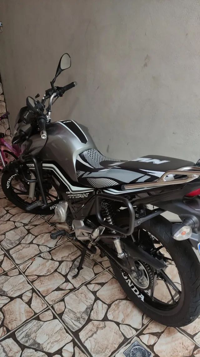 Titan 160 