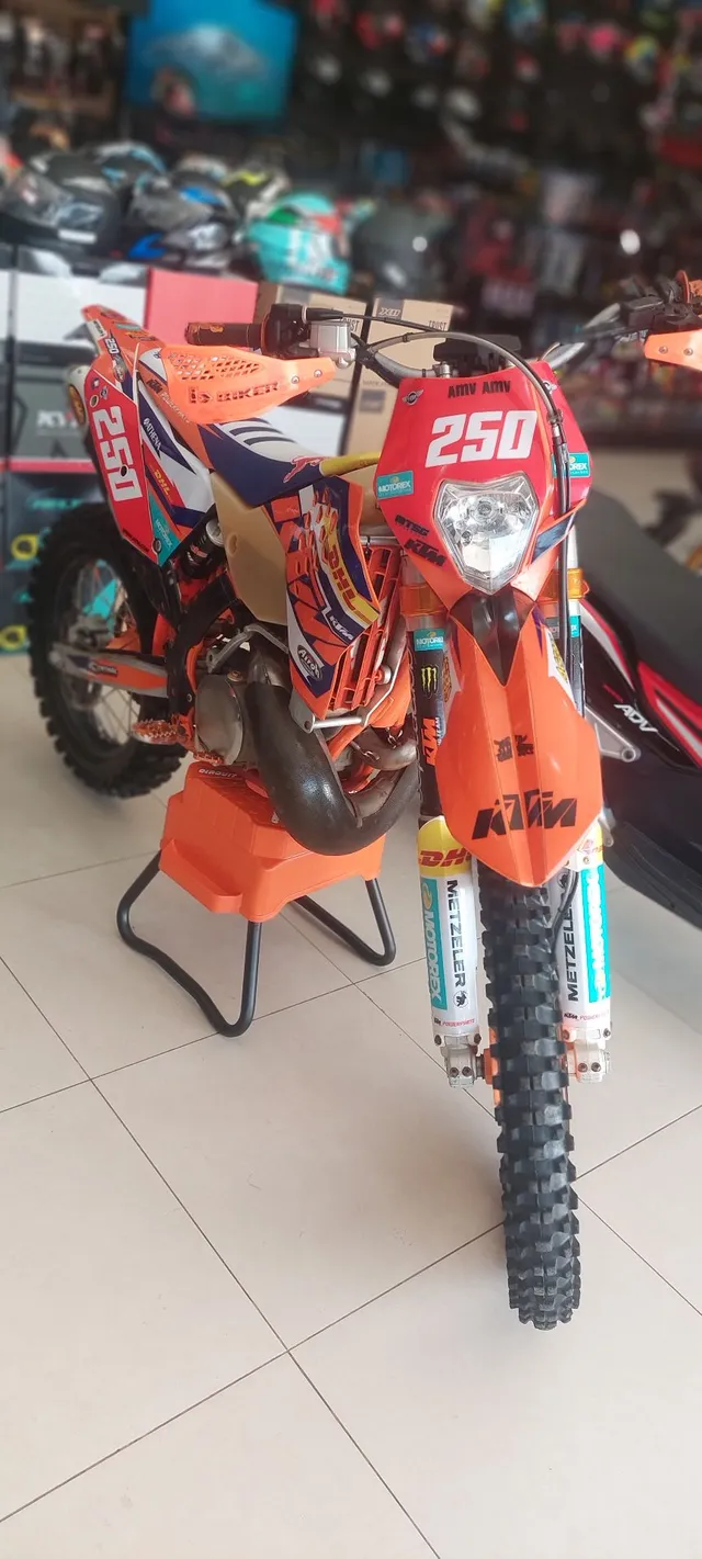 Moto De Brinquedo Motocross Trilha Suspensão Corrida Grande vermelha