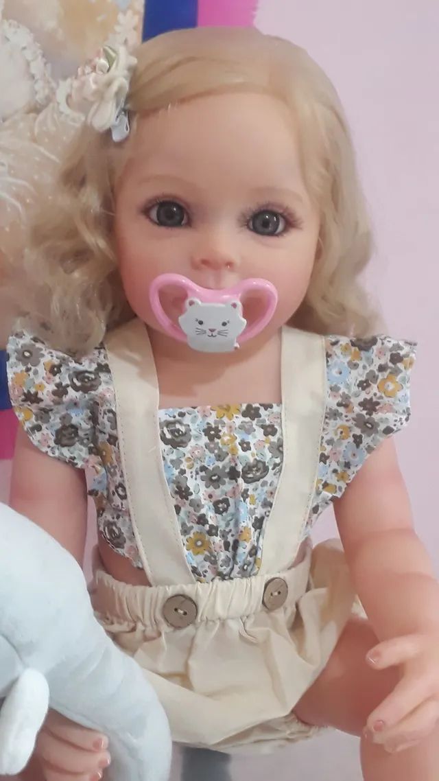 Bebê Reborn Maddie - inteira em silicone