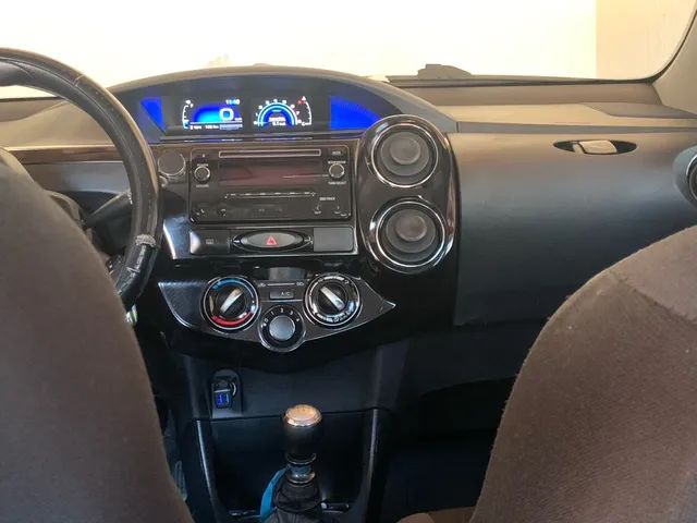 Toyota Etios 