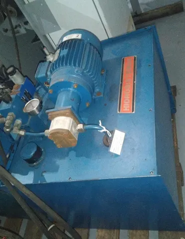 Unidade Hidraulica motor voges 5cv azul com comando bomba e valvulas 24V
