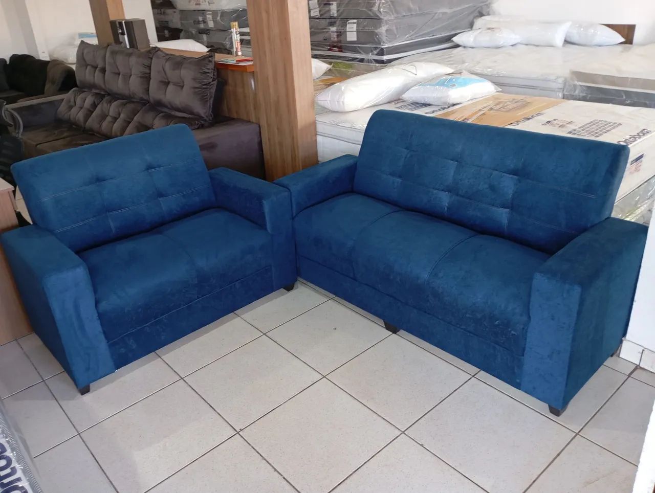 Sofá 3 e 2 lugares. - Foto 2