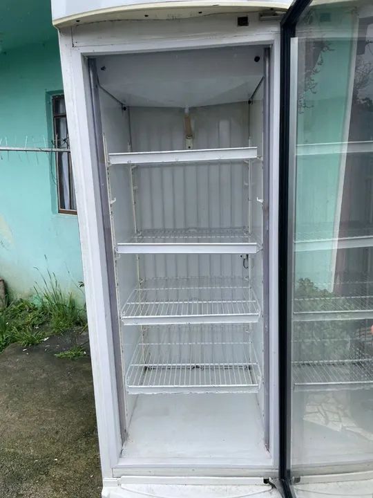 Geladeira Expositora Vertical Metalfrio 220v posso entregar  - Foto 4