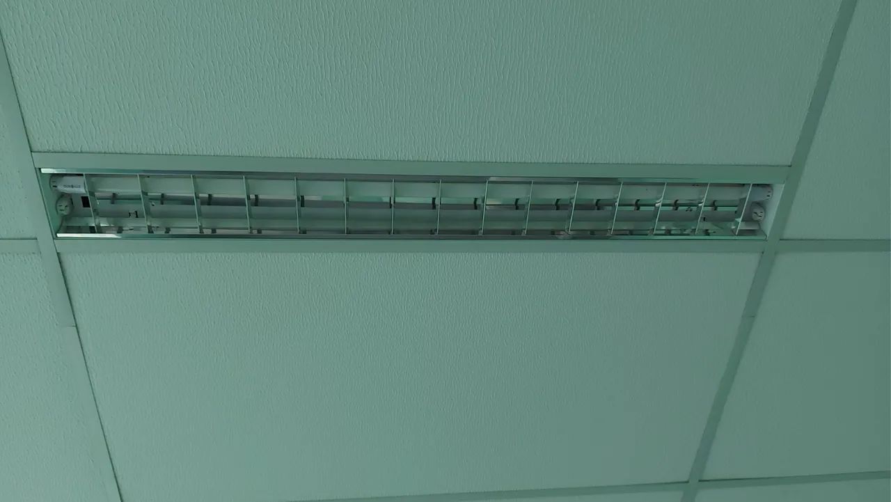 Luminárias Calha Comercial de Embutir para Forro - Foto 2