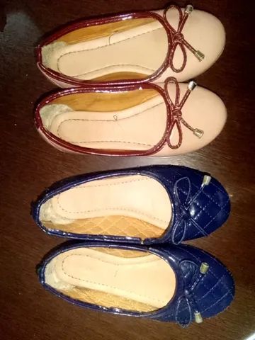 4 PARES INFANTIS n° 29. (Sandálias e sapatilhas). 50R$ todas. . - Foto 2