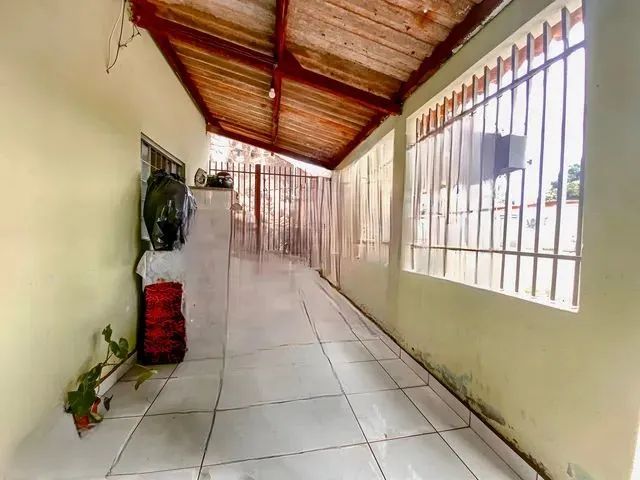 Casa a venda na estrutural 