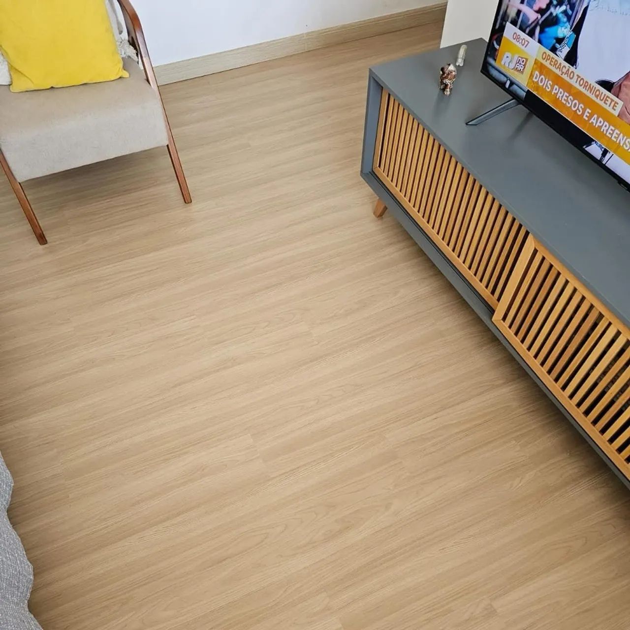 Piso Laminado e Vinílico - Foto 3