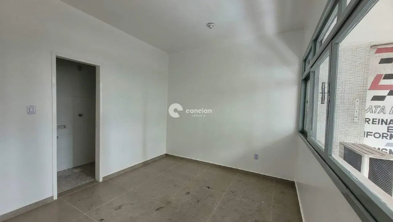 Sala Comercial no Prédio da CACISM - Localização Privilegiada - Foto 2