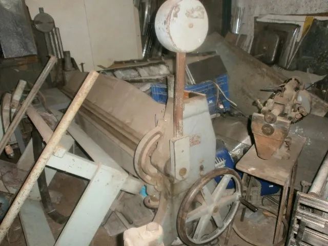 dobradeira / viradeira  industrial - para funilaria - dobra chapa até 2 mt - aceit propost - Foto 4