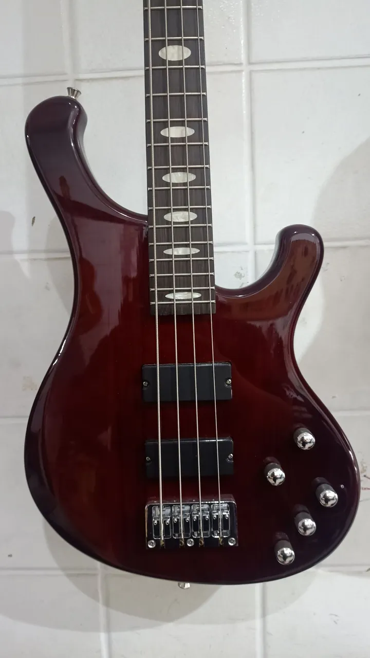 Baixo Elétrico