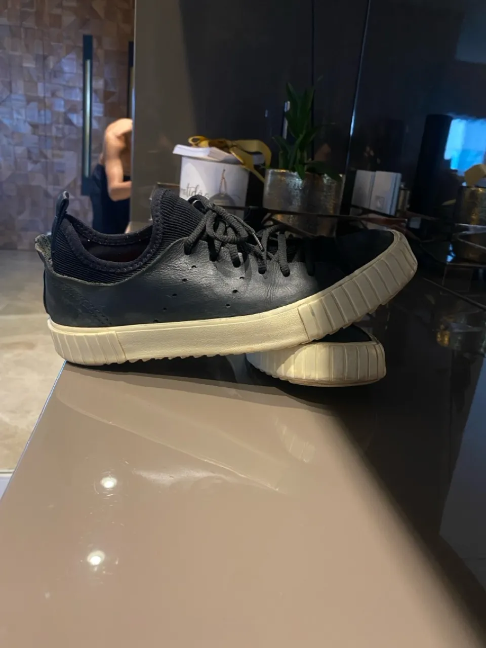 Tenis reserva astral preto