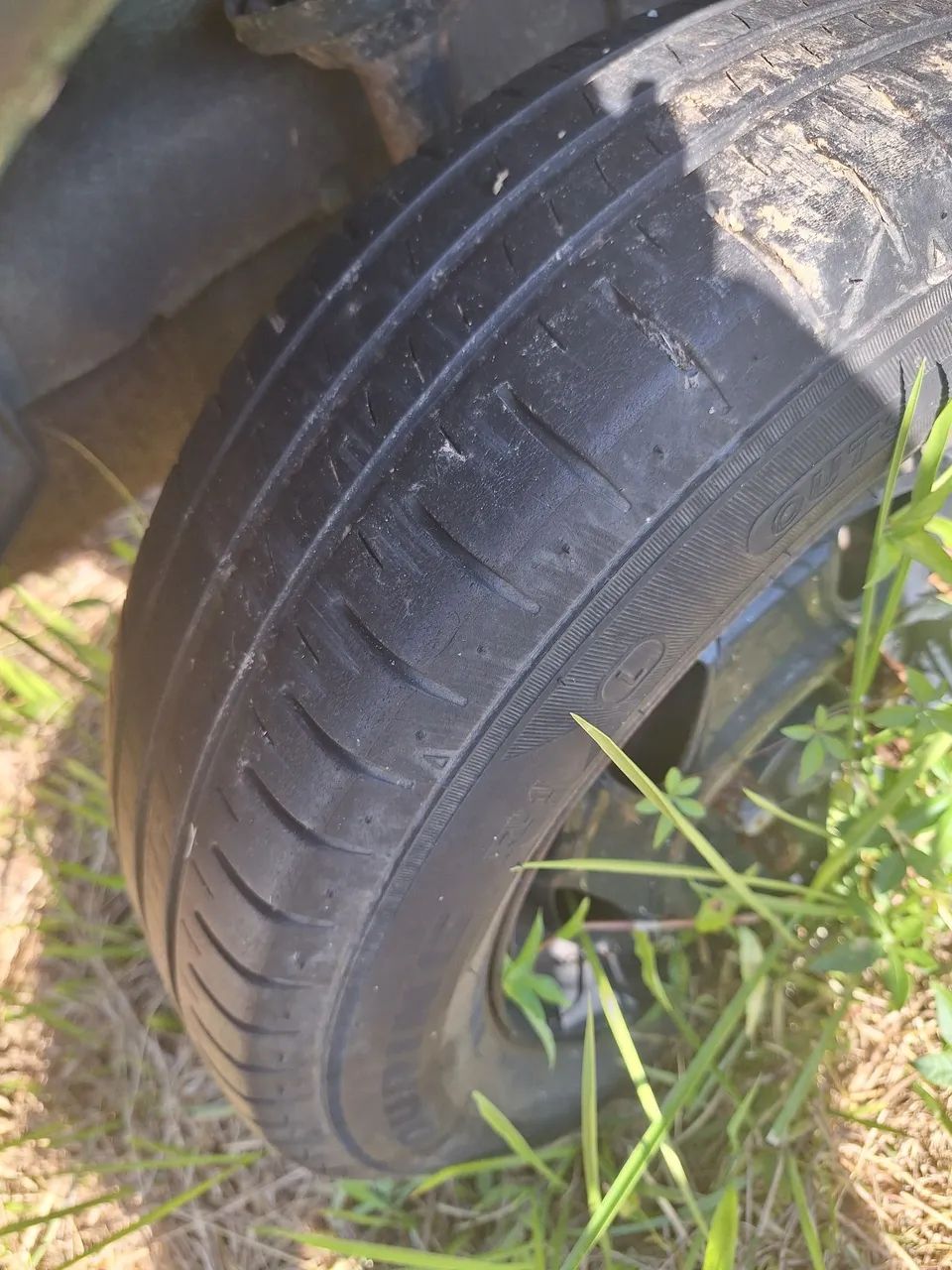 Tenho intenção de vender o carro completo