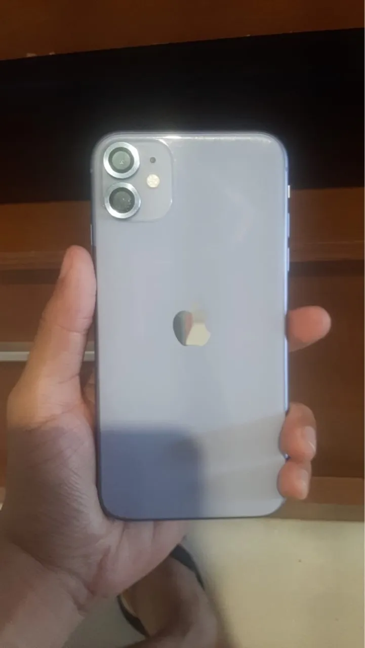 iPhone 11 nunca trocado nada