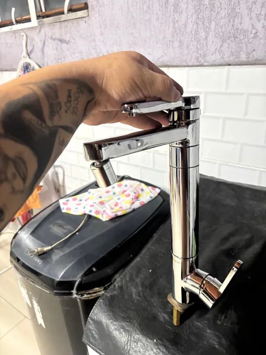 Monocomando Twin de mesa Deca 