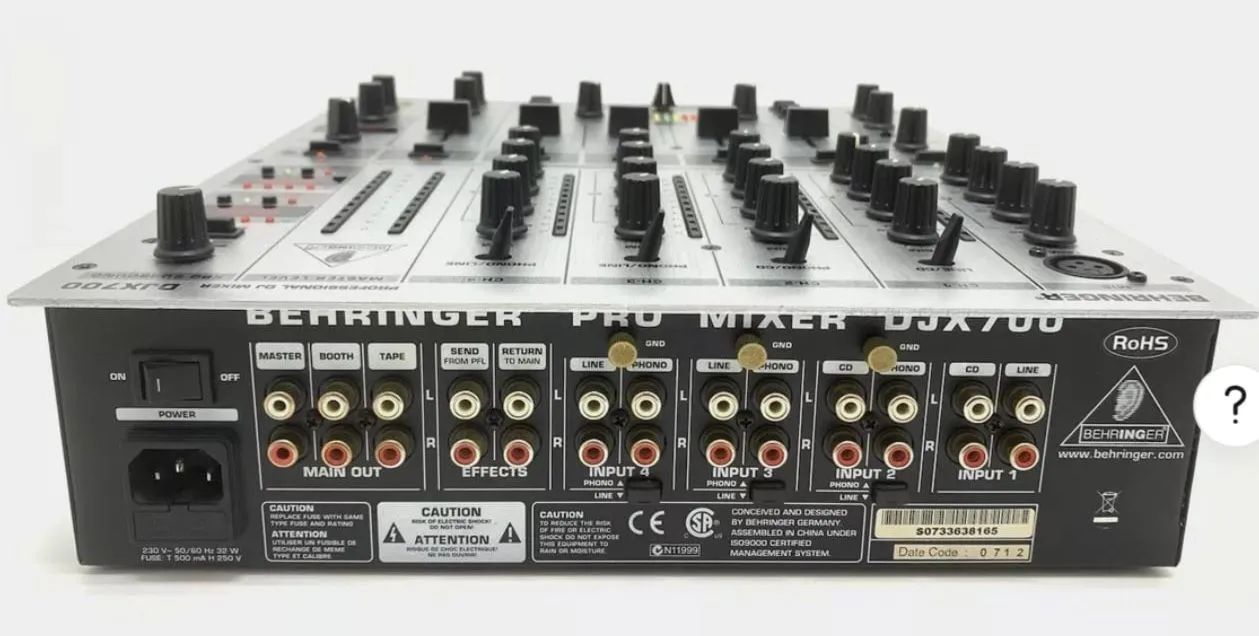 Mesa de DJ Behringer - Foto 2