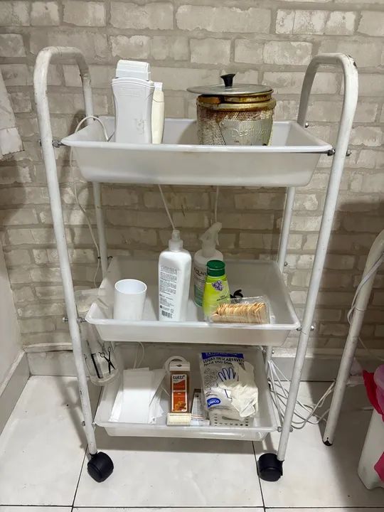 Carrinho auxiliar para salão de beleza - Foto 4