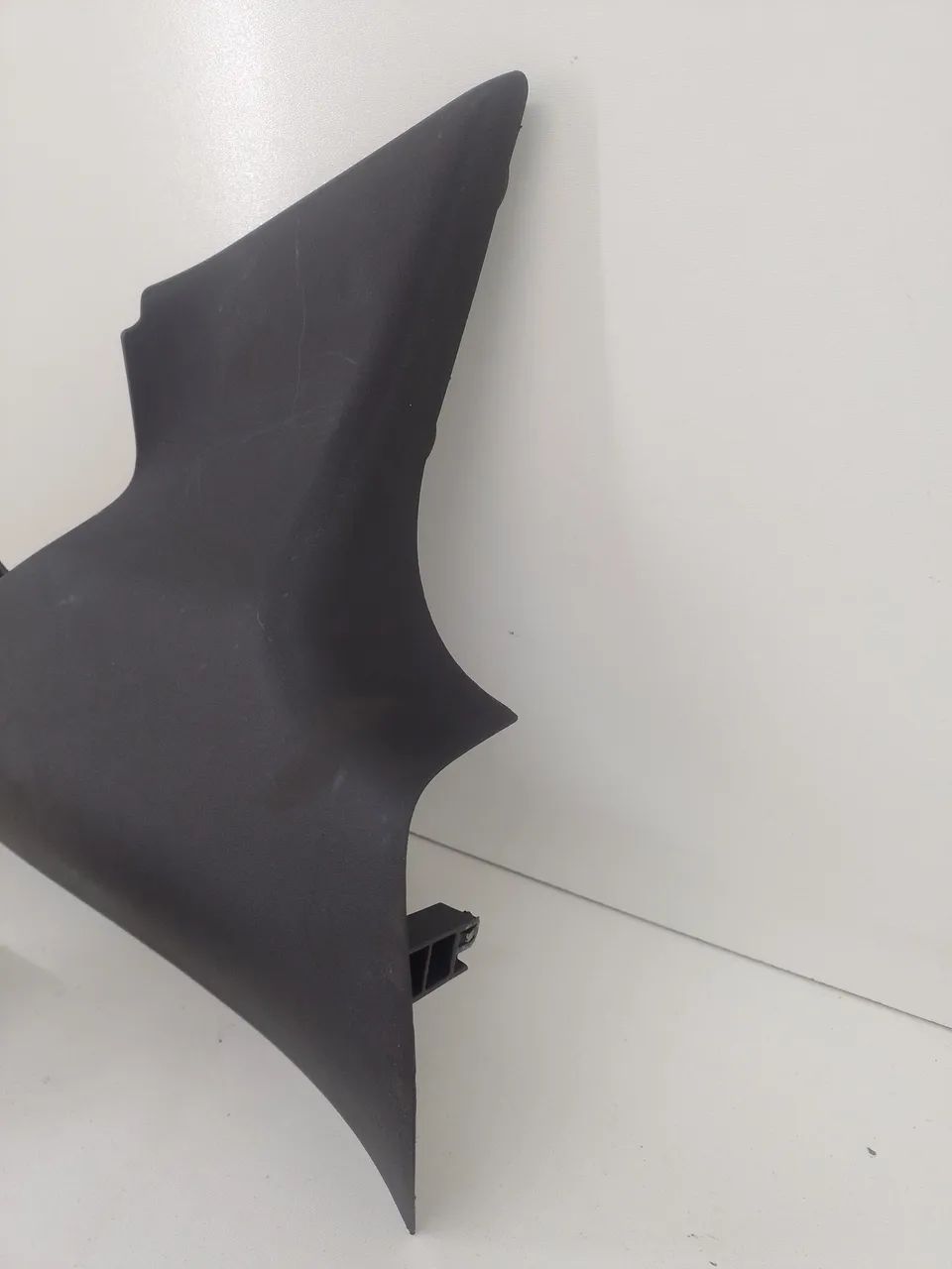 Moldura Coluna Porta Traseira Direita Nissan Versa 2016 - Foto 5